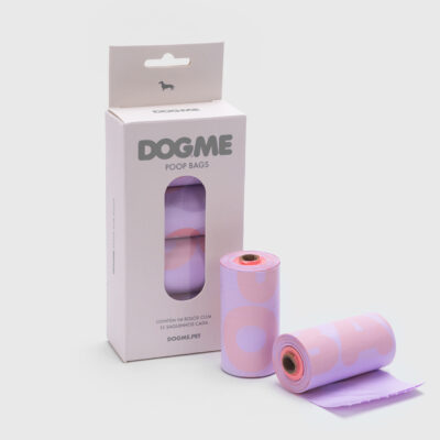 Kit Dogme com 4 rolos de saquinhos higiênicos em duas cores, rosa e roxo, tamanho 33x23 cm